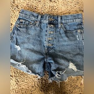 Distressed high waist shorts
